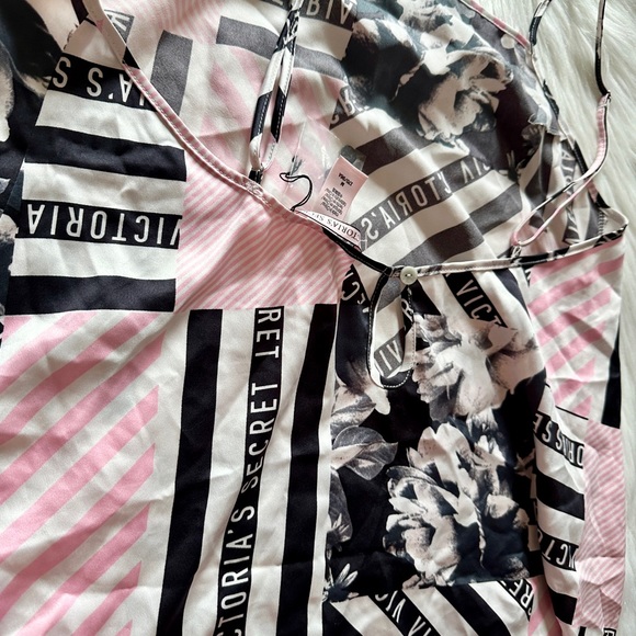 *sold* NWT Rare Sexy Victoria’s Secret Lounge Top - Picture 3 of 7